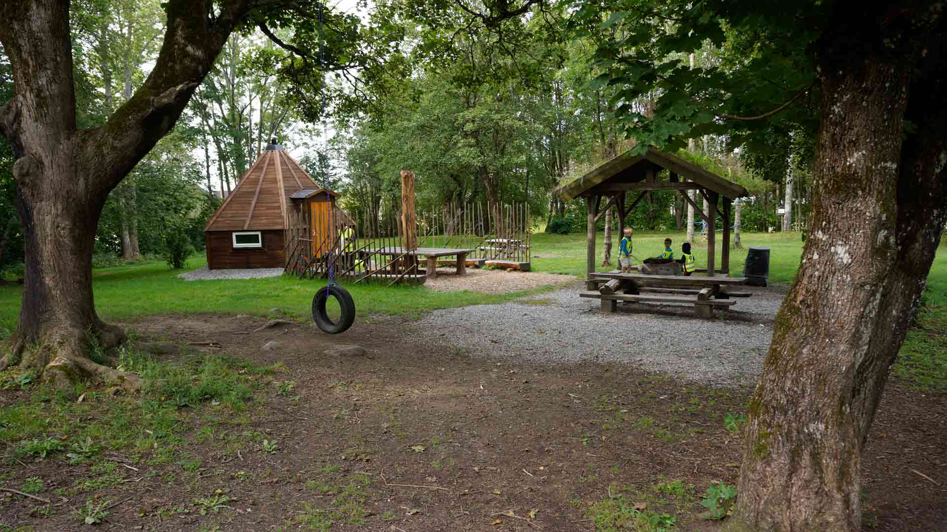 Lekeområdet på Vikingplassen har nå fått en Lavvo